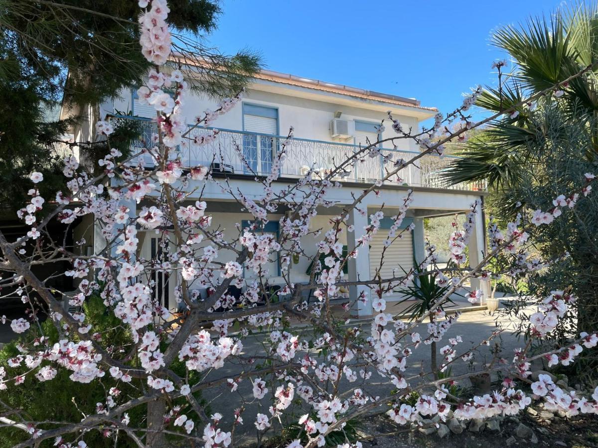 Valateddi Villa Cammarata Buitenkant foto